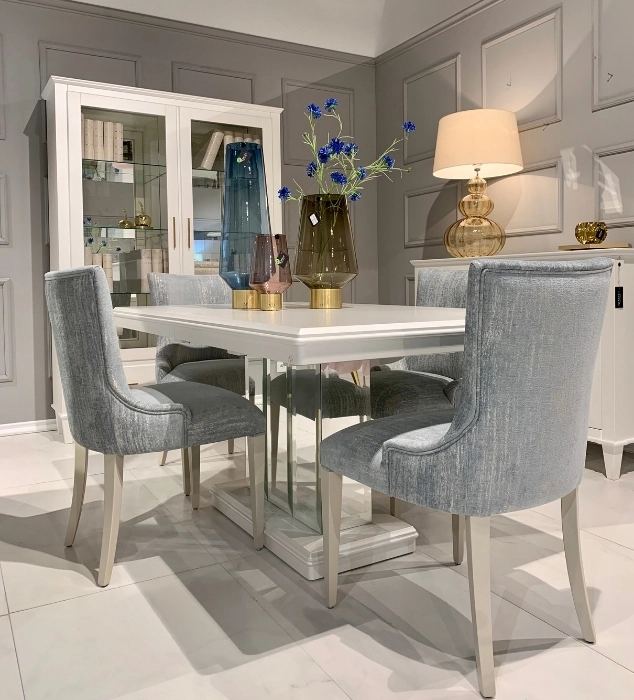 Gdzie kupić meble marzeń? Salon stacjonarny kontra sklep online – przewodnik Novelle